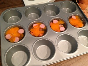 Eier-Muffins mit Wurst - Ab in die Muffin-Form