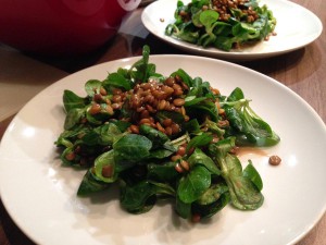 BodyChange - Feldsalat mit Linsen und WienerFeldsalat mit Linsen und Wiener